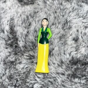 🍀5/10$ Miniature Mulan’s mother Fa Li Read